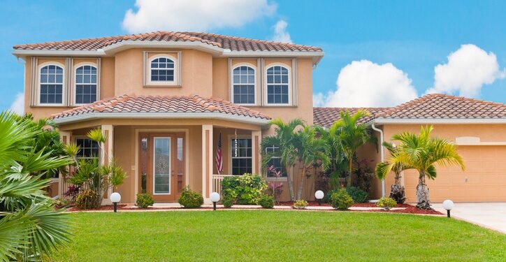 Expensive real estate rises in price