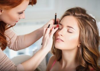 Why beauty masters use Glambook: its main advantages