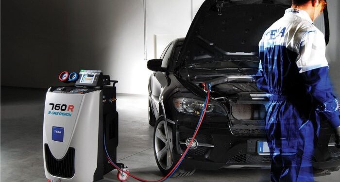 Як здійснюється заправка кондиціонерів у авто: основні правила