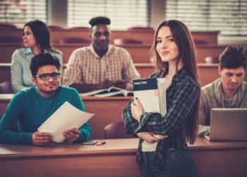 До якої компанії звернутися, якщо вам необхідна курсова робота