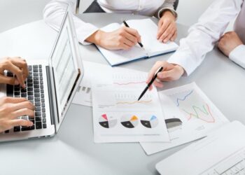 Що необхідно для економії на адміністративних ресурсах під час запуску бізнесу