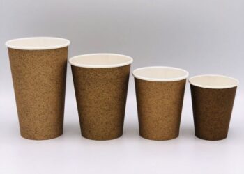 Переваги використання крафтових стаканчиків: зручність та практичність