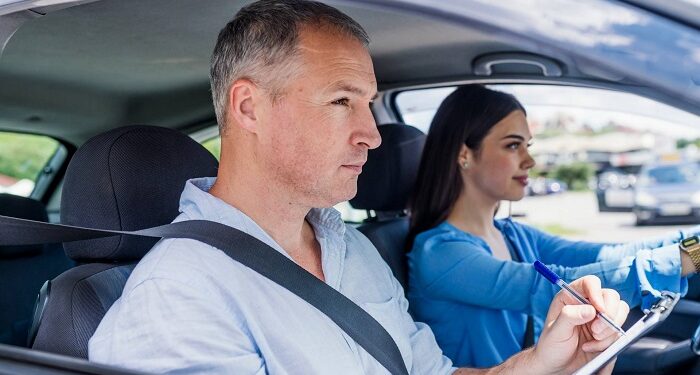 Как обучение в автошколе способствует формированию ответственного водителя