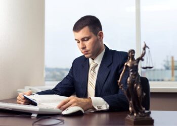 Де знайти роботу юристу без досвіду