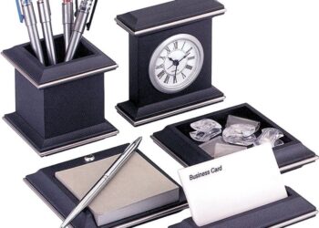 Різні подарункові бізнес-сувеніри в одному місці: переваги покупки
