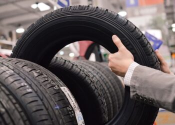 Выбор шин для авто с Rezina13: ассортимент товаров и преимущества покупки