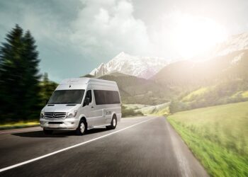 Правила перевезення пасажирів до Польщі: особливості та переваги