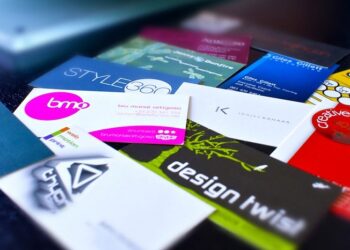 Особенности печати визиток: выбор материалов и эффективной технологии