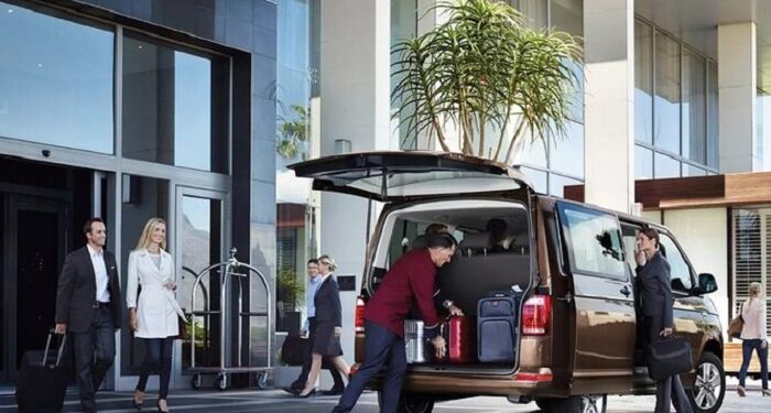 Organize comfortable and safe trips with transfer services from Valencia 24