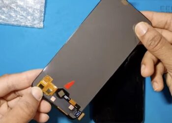 Оригінальний дисплей Realme 9 Pro Plus: чому копії служать півроку і як це перевірити