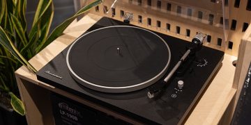 Виниловый проигрыватель: как выбрать подходящий и какие виды бывают
